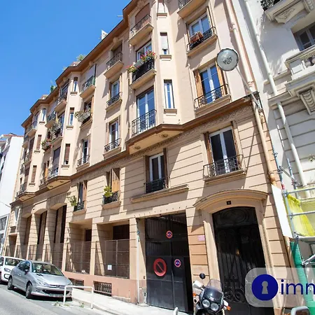 아파트 Air-Conditioned Apartment Near The Liberation Neighborhood 니스